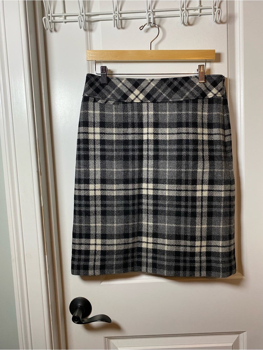 LL Bean Plaid A-Line Wool Skirt in Black & Gray